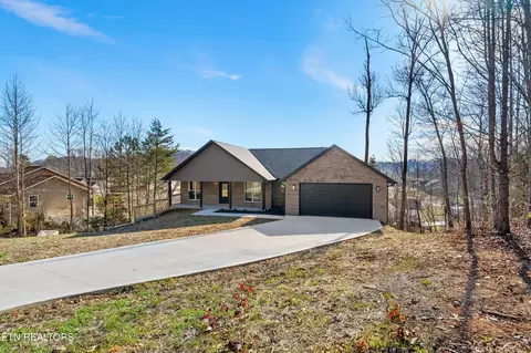 375 Signet Ln, Maynardville, TN 37807
