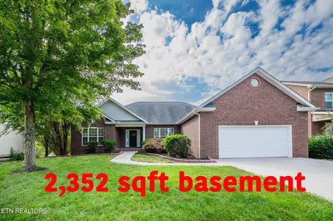 11310 Lancaster Ridge Dr, Knoxville, TN 37932