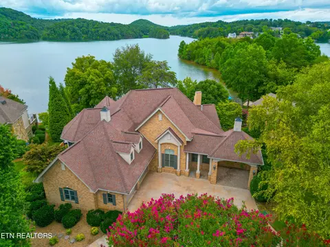 490 Cormorant Dr, Vonore, TN 37885