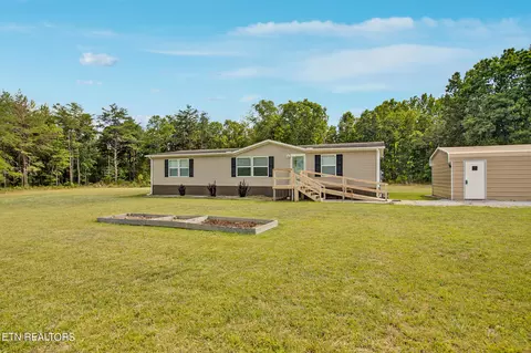 464 Lewis Loop, Sparta, TN 38583 photo 2