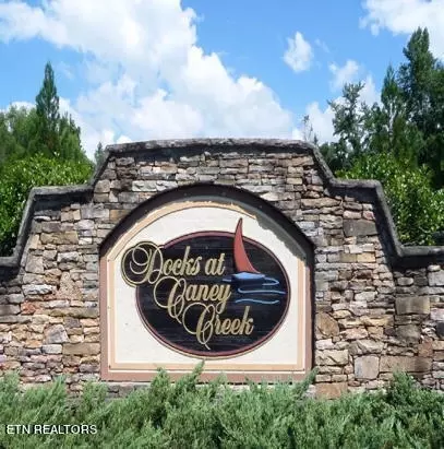 245 Serenity Dr, Harriman, TN 37748