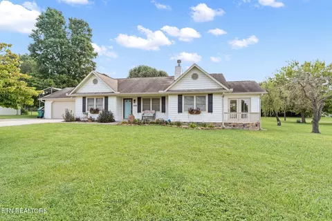 4320 Trelawny Ln, Powell, TN 37849