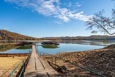 299 Chelaque Way, Mooresburg, TN 37811
