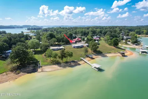 Undisclosed, Dandridge, TN 37725