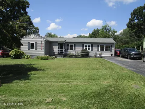 2717 Patrick Ave, Maryville, TN 37804