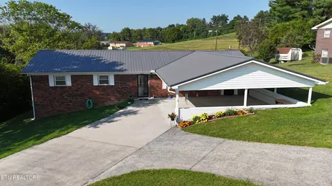 2022 Rose Dr, Tazewell, TN 37879