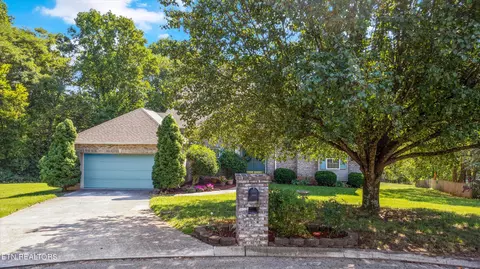 3504 Christenberry Dr, Maryville, TN 37801