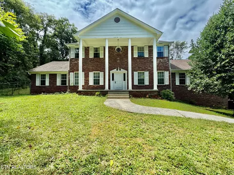 317 S David Ln, Knoxville, TN 37922