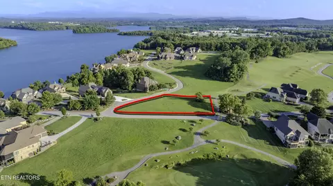 304 Goldcrest Dr, Vonore, TN 37885