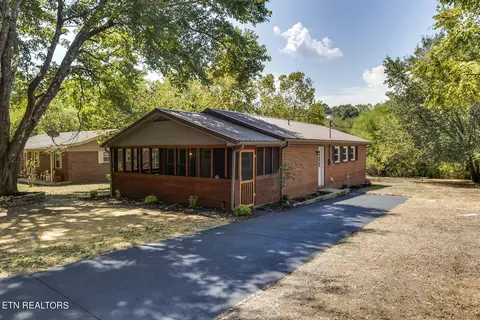 293 Jackson Dr, Decatur, TN 37322