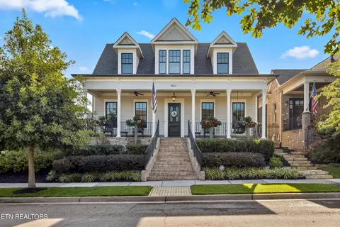 9621 Clingmans Dome Dr, Knoxville, TN 37922