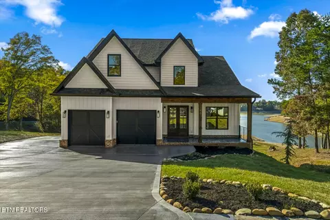 185 Deer Chase Tr, Dandridge, TN 37725