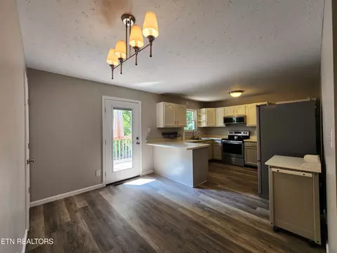 133 Pine Ridge Rd, Heiskell, TN 37754 photo 8