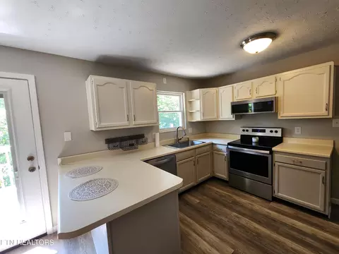 133 Pine Ridge Rd, Heiskell, TN 37754 photo 5