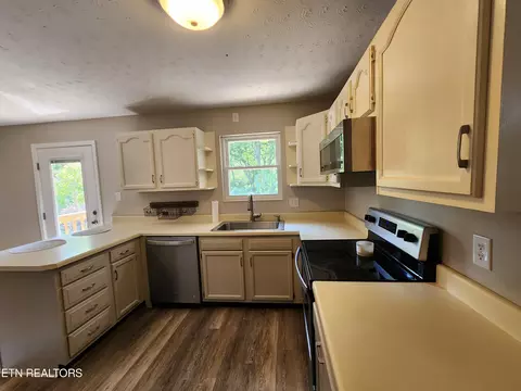 133 Pine Ridge Rd, Heiskell, TN 37754 photo 6