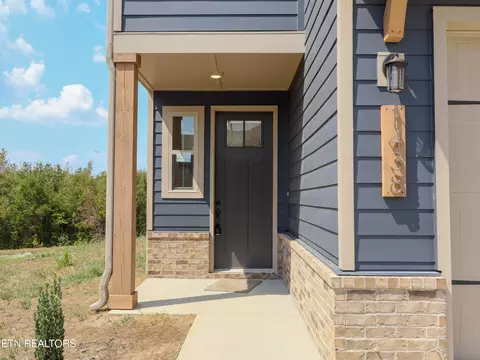 1438 Mountain Quail Cir, Maryville, TN 37801