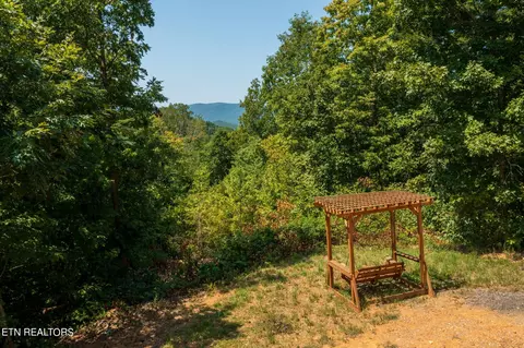 600 Beatys Chapel Rd, Tellico Plains, TN 37385