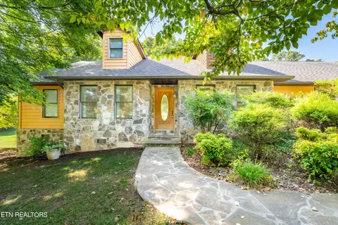 2618 Joel Ave, Sevierville, TN 37876