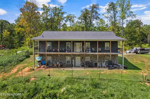 422 Easterly Cir, Rocky Top, TN 37769