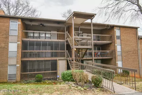 8522 Madrid Ct #84, Knoxville, TN 37923