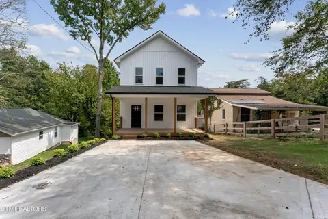 4634 Harsch St, Knoxville, TN 37920