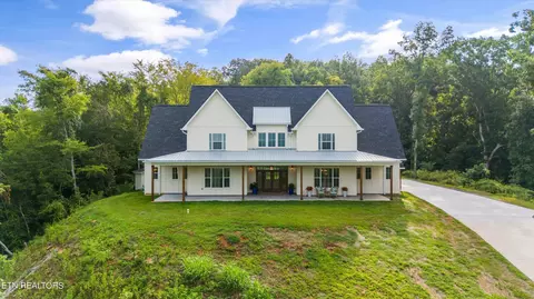 2350 Paradise Way, Sevierville, TN 37876