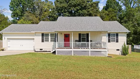 259 Clover Cir, Jacksboro, TN 37757