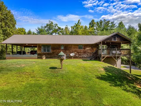674 E Balls Hollow Rd, Cosby, TN 37722