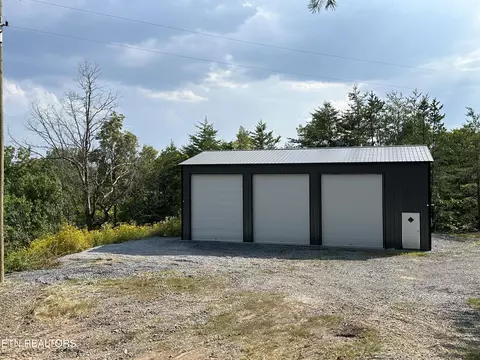 667 Lehigh Dr, Newport, TN 37821