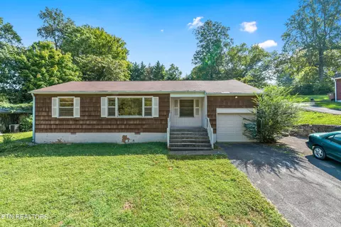 314 N Chilhowee Dr, Knoxville, TN 37914