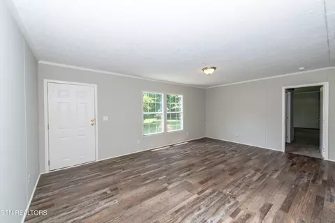 Living - 8154 Harmon Rd, Powell, TN 37849 photo 1 of 3