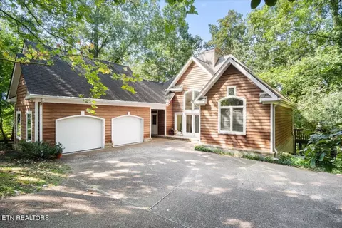 305 Amohi Ln, Loudon, TN 37774