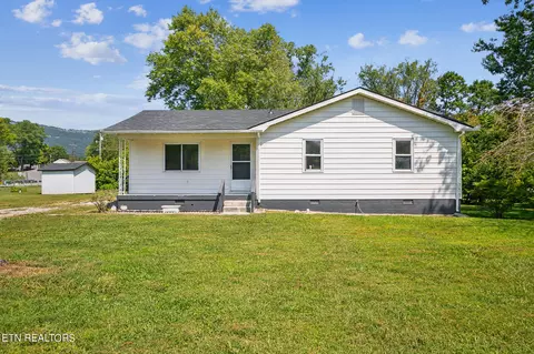 119 Little Creek Ln, La Follette, TN 37766