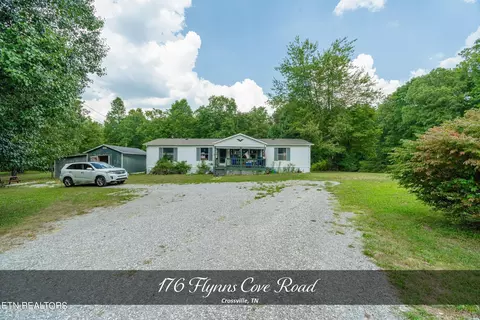176 Flynns Cove Rd, Crossville, TN 38572