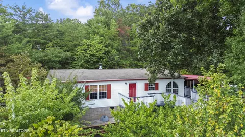 994 Ohara Dr, Dandridge, TN 37725