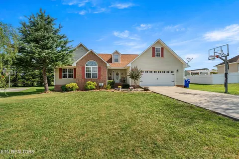 226 Wind Chase Dr, Madisonville, TN 37354