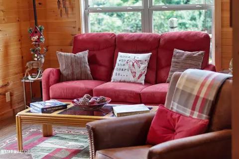 Living - 295 Bob Wright Rd, Maynardville, TN 37807 photo 1 of 5
