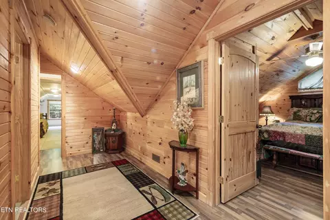 Entry Way - 295 Bob Wright Rd, Maynardville, TN 37807 photo 2 of 2