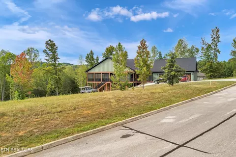 108 Blue Heron Blf, Harriman, TN 37748