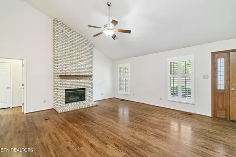 7605 Holcombridge Blvd, Powell, TN 37849 photo 11