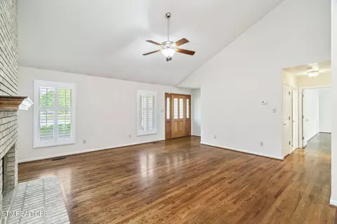 7605 Holcombridge Blvd, Powell, TN 37849 photo 13