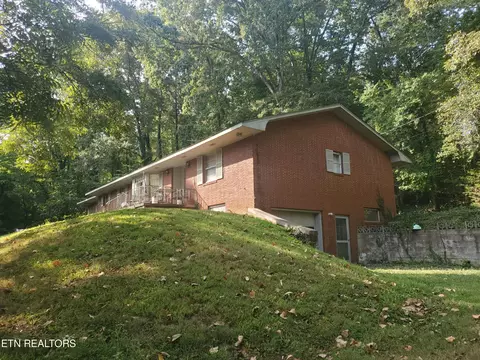 1401 Bob Kirby Rd, Knoxville, TN 37931