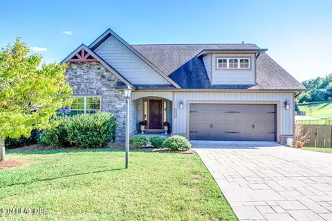 5512 Shadow Branch Ln, Corryton, TN 37721