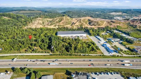 16020 El Camino Ln, Lenoir City, TN 37771