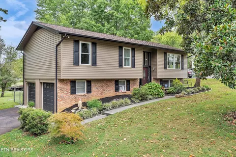 509 Banbury Rd, Knoxville, TN 37934