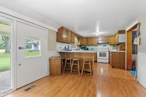Kitchen - 217 Joppa Rd, Alpine, TN 38543 photo 1 of 3
