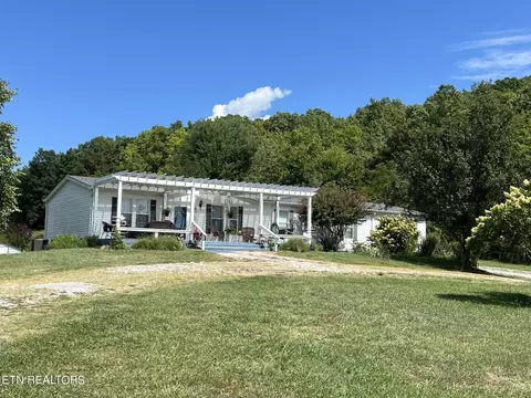 3229 Anderson Rd, Byrdstown, TN 38549