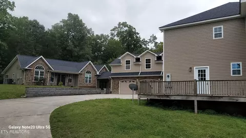 3360 Davis Ferry Rd, Loudon, TN 37774