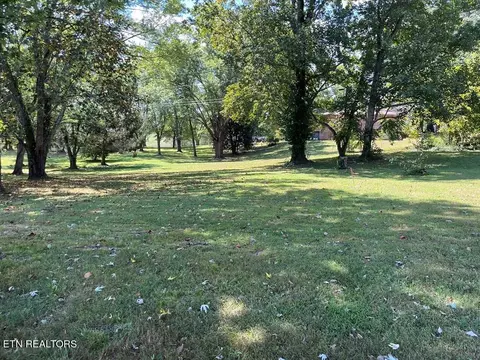 Golf Lane, Livingston, TN 38570