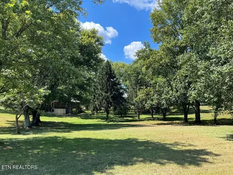 Golf Lane, Livingston, TN 38570